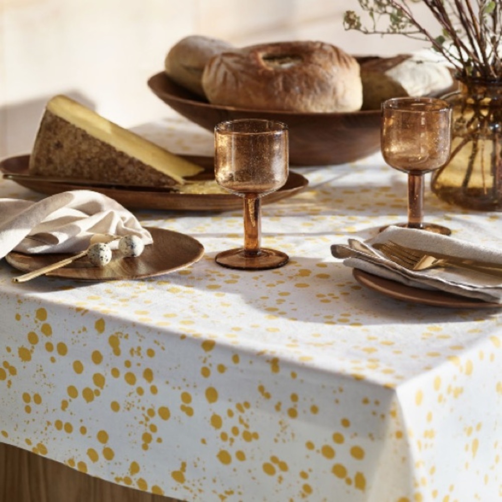 NWT 100% Organic Cotton Patterned Tablecloth